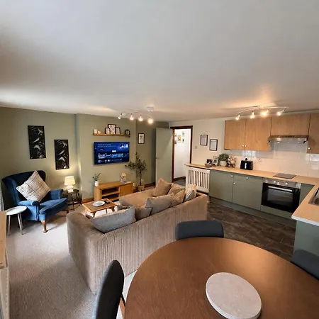 Апартаменты Solway Retreat, Cosy 2 Bed Flat, Sleeps 4 - M6 Jct45, A75, Gretna & Carlisle *