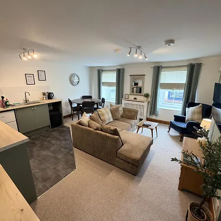 Solway Retreat, Cosy 2 Bed Flat, Sleeps 4 - M6 Jct45, A75, Gretna & Carlisle Апартаменты Longtown (Cumbria)