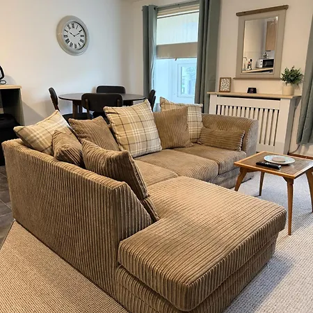 Solway Retreat, Cosy 2 Bed Flat, Sleeps 4 - M6 Jct45, A75, Gretna & Carlisle * Longtown (Cumbria)